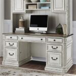 Magnolia Manor Credenza