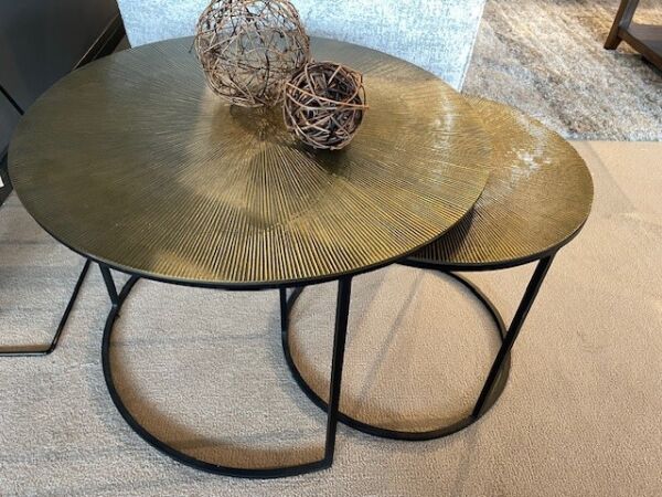 Riverside 2 Piece Nesting Cocktail Table - Image 4