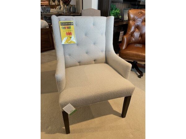 Bassett Brooke Maple Tufted Arm Chair