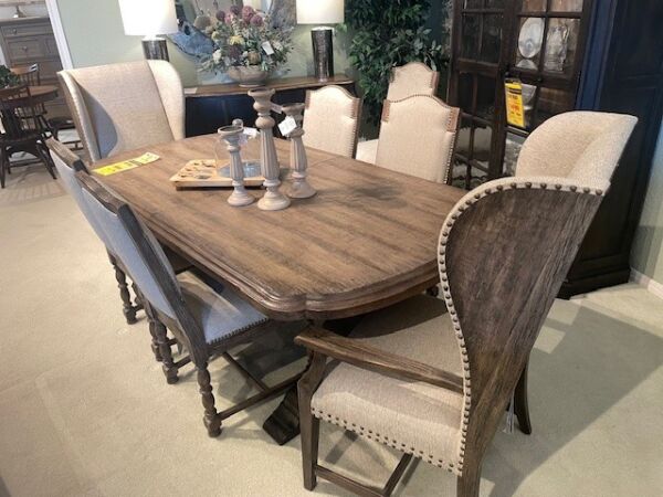 Hooker LaGrange Dining Table, Four Side Chairs, and Two Host Chairs - Image 13