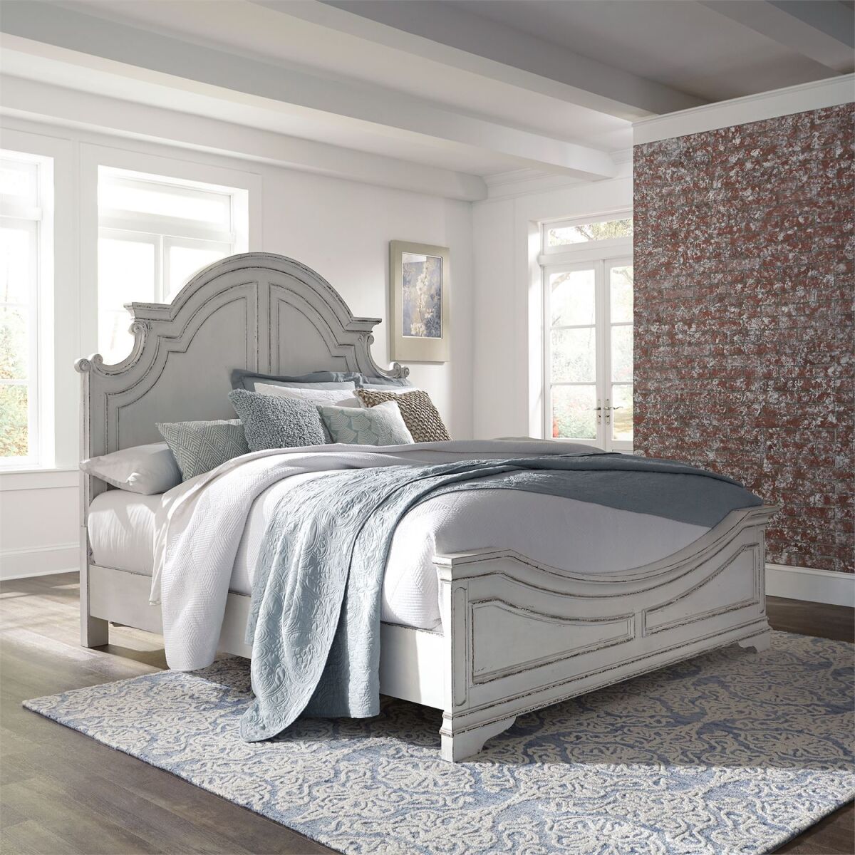 Magnolia Manor King Panel Bed Magnolia Manor King Panel Bed - Image 1